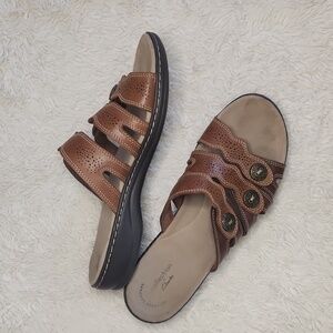 Women's Collection By Clark's Brown Sandals Sz 10